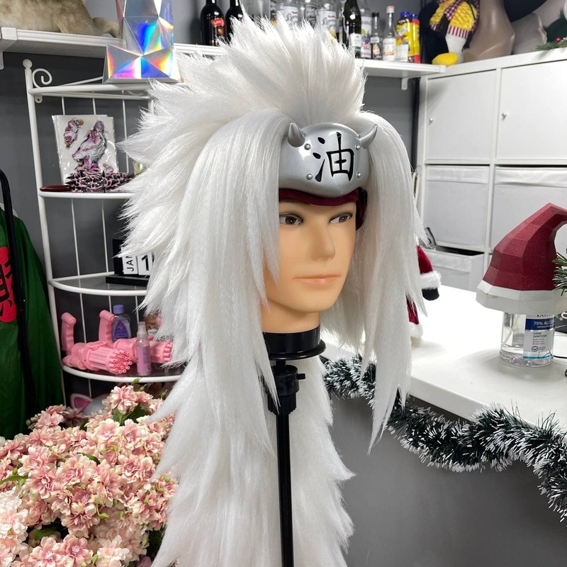 a Jiraiya Cosplay Wig