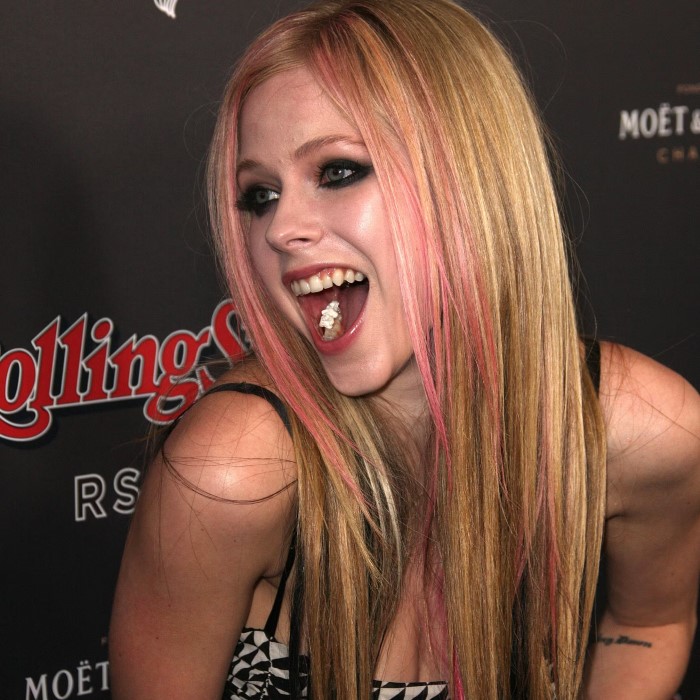 avril lavigne 2000s hair